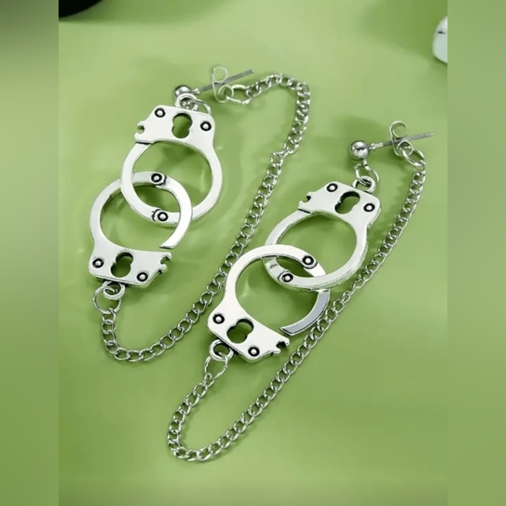 New Silver Handcuffs Chain Tassel Earrings